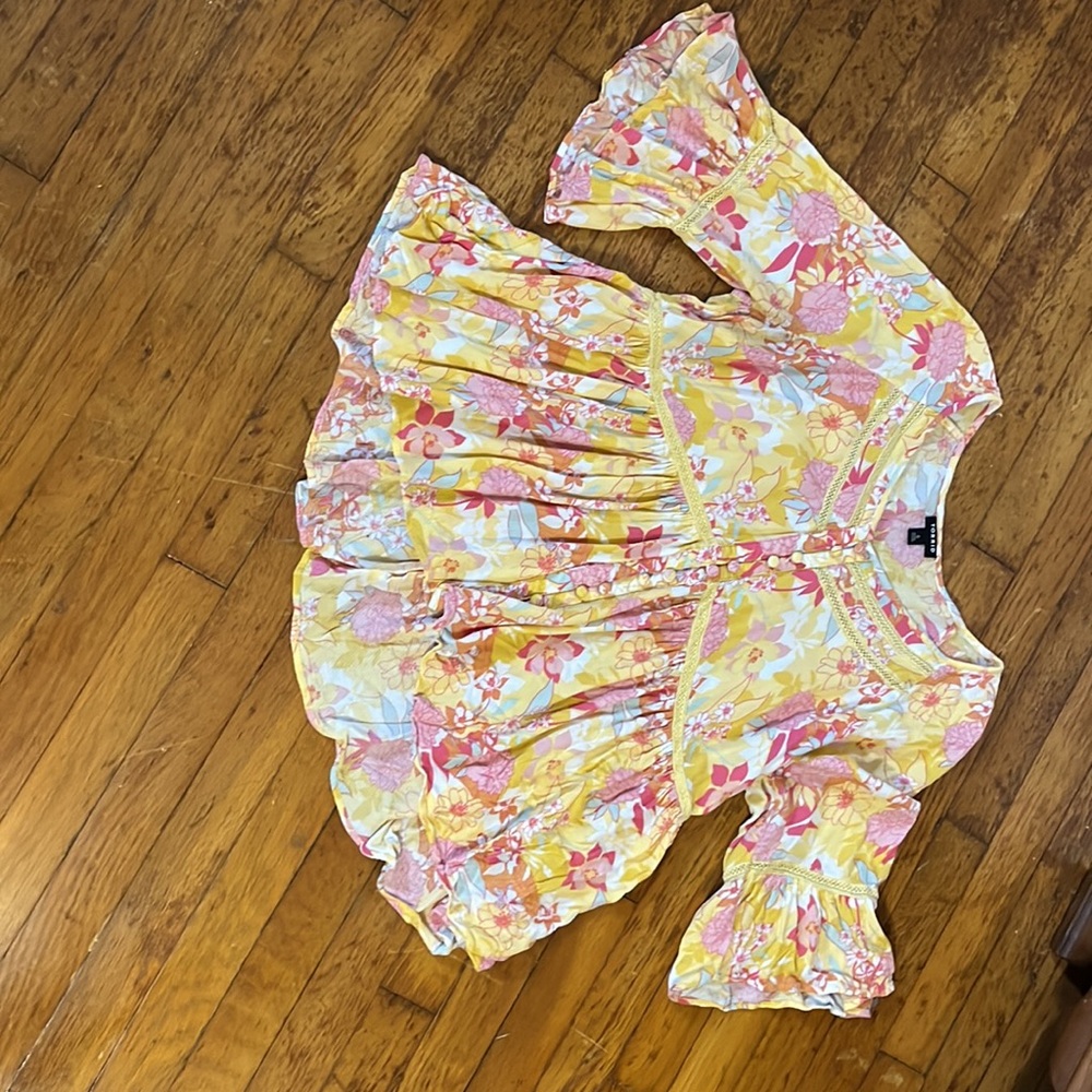 Torrid floral print blouse - Picture 8 of 8